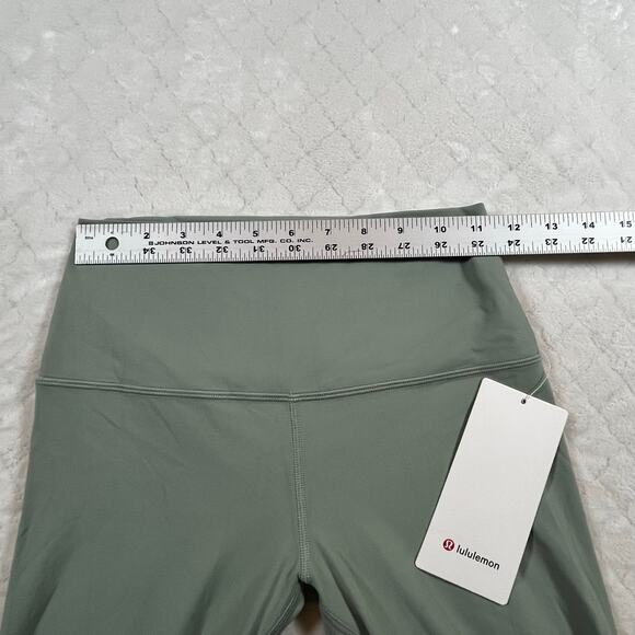 NWT Lululemon Align HR Crop 23” - Size 6 - Picture 4 of 6